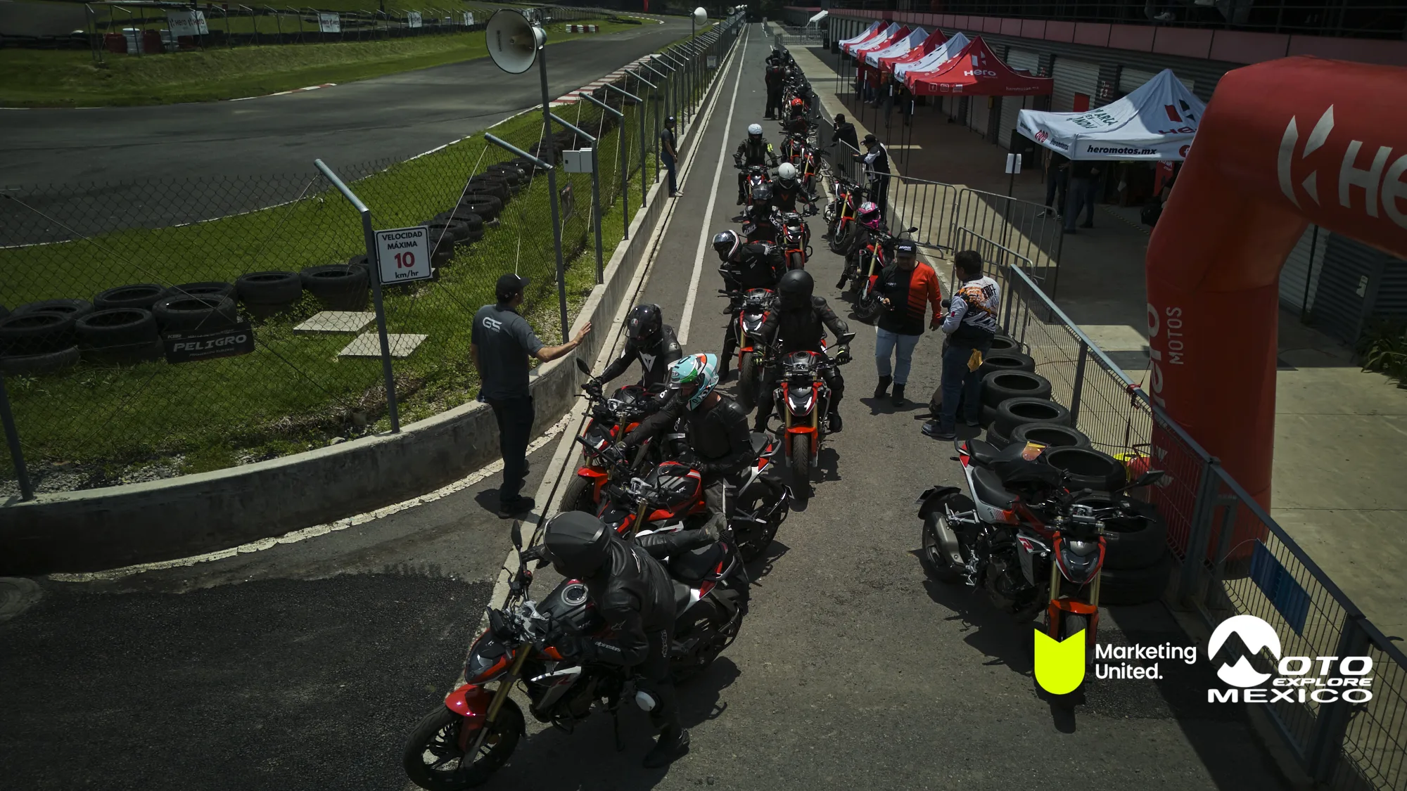 HUNK TRACKDAY 421